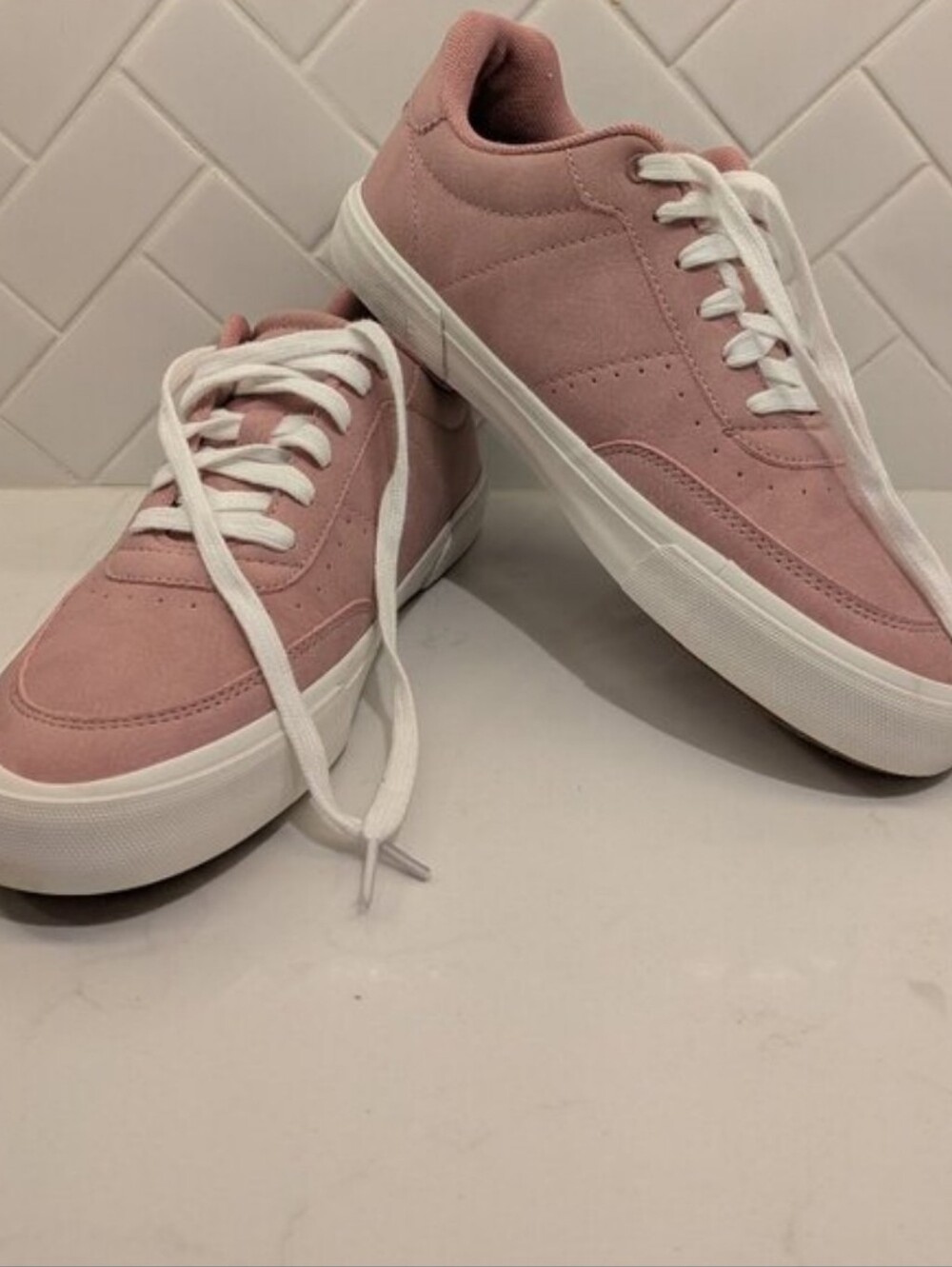 Women’s Casual Pink Lace-Up Platform Sneakers